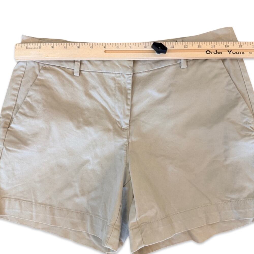 Nautica Tan Khaki Beige 5-Inch Inseam Classic Chino Shorts Women's Size 8 - Picture 4 of 10